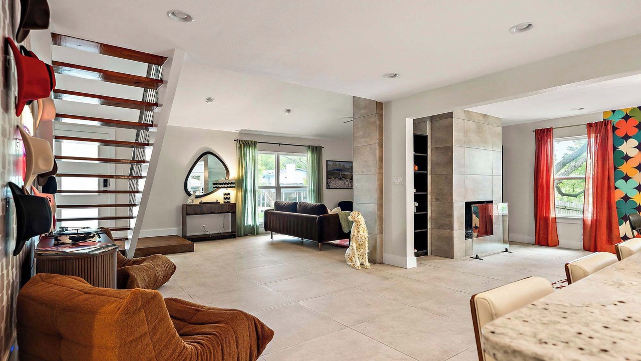 Photo of Livingroom in Parker Lane