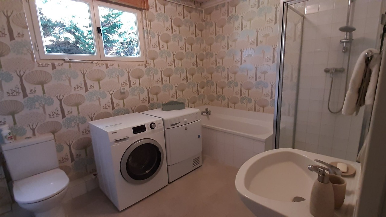 Photo of Bathroom in Cavron-Saint-Martin