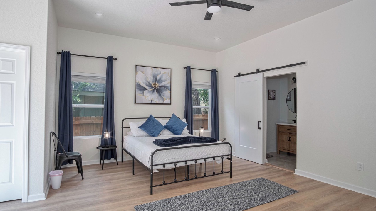 Photo of Bedroom in Nevada Street