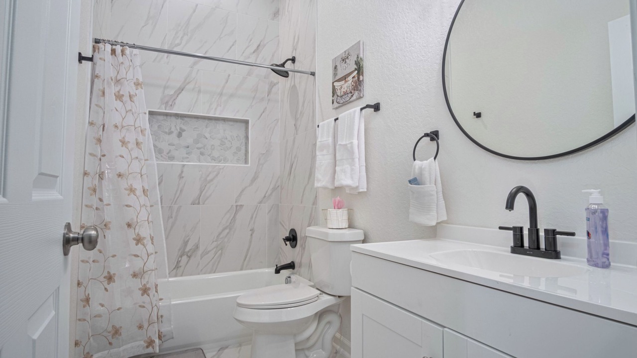 Photo of Bathroom in Nevada Street