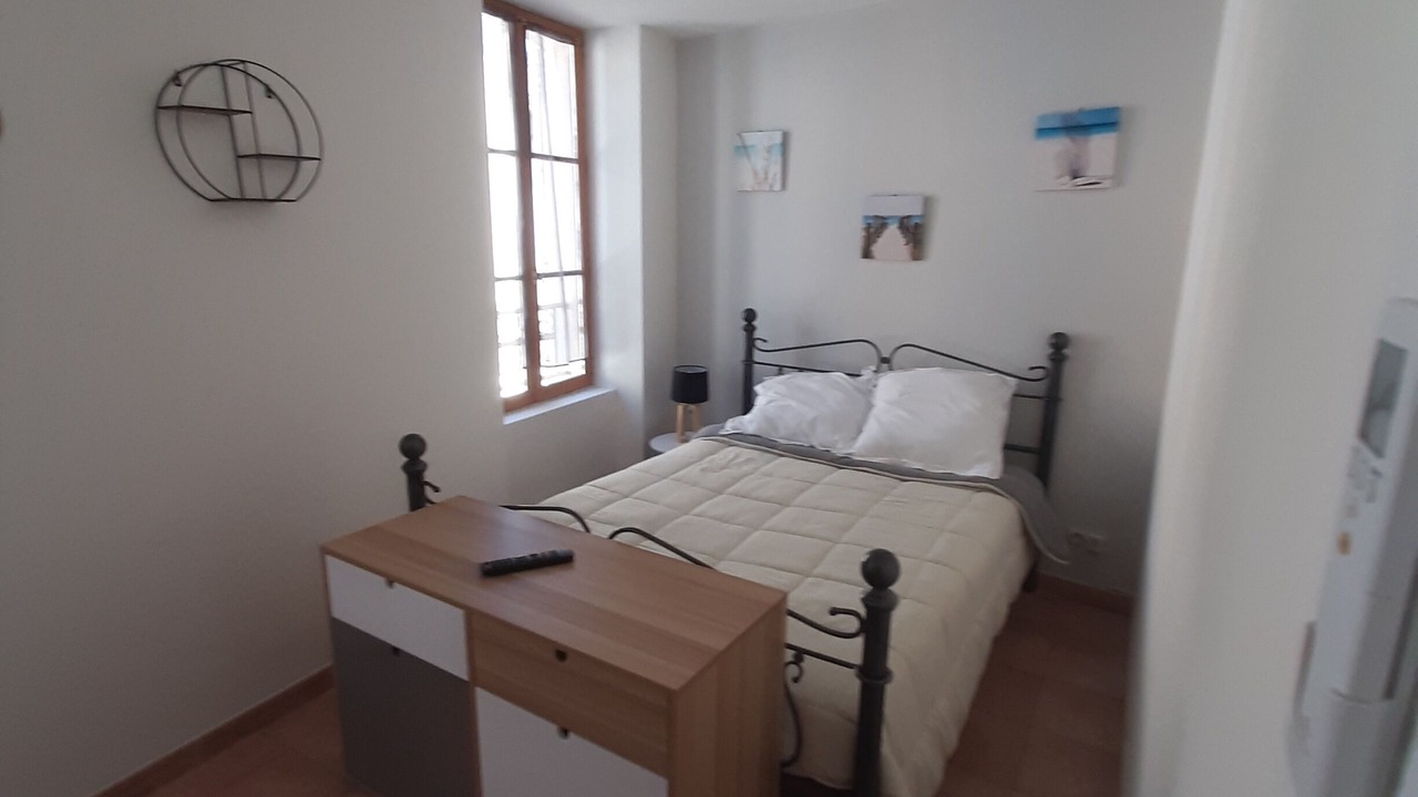 Photo of Bedroom in Pierrelatte
