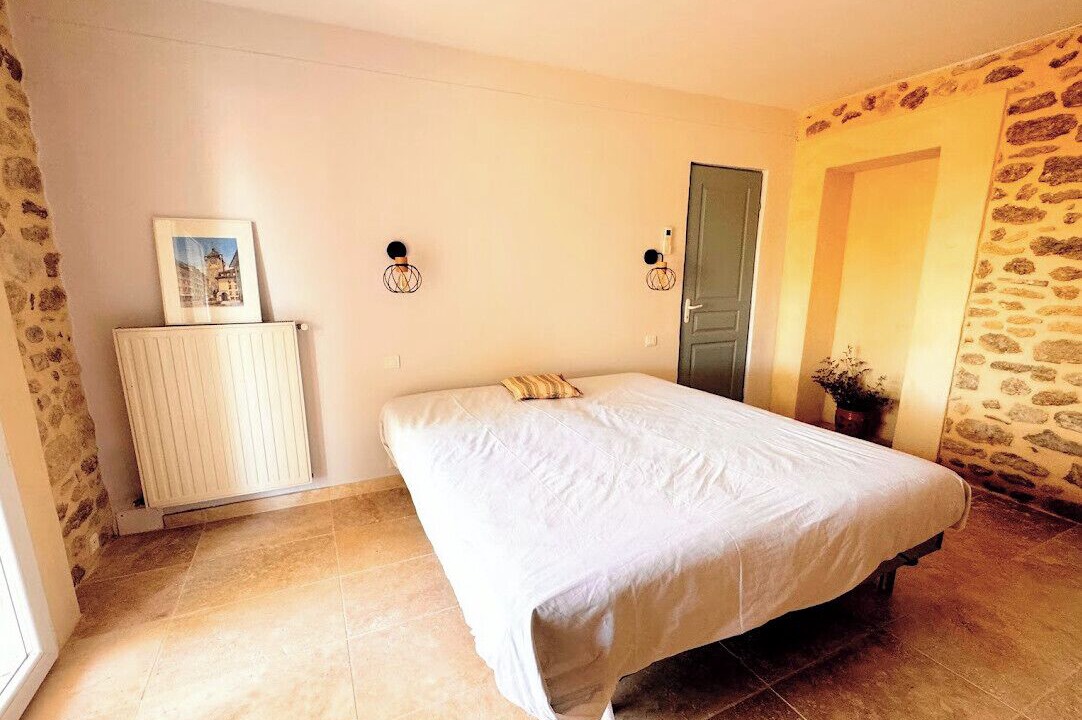 Photo of Bedroom in Sauveterre