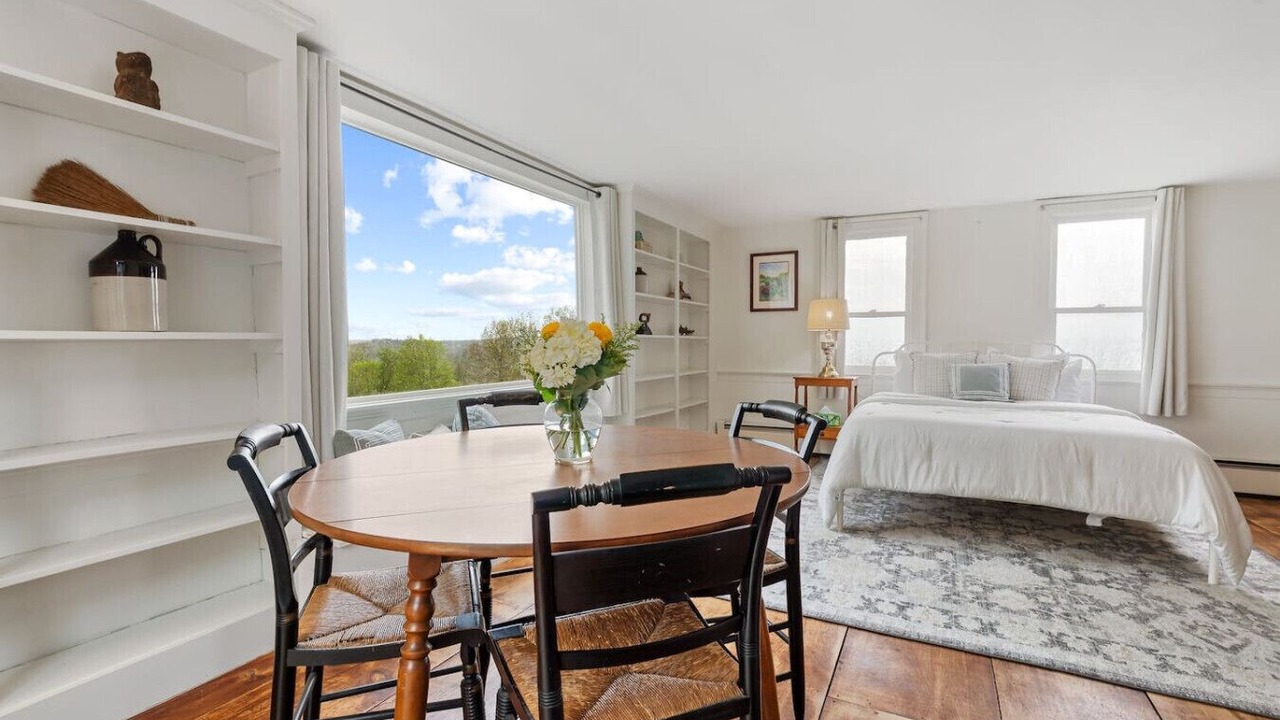 Photo of Others in Loudon