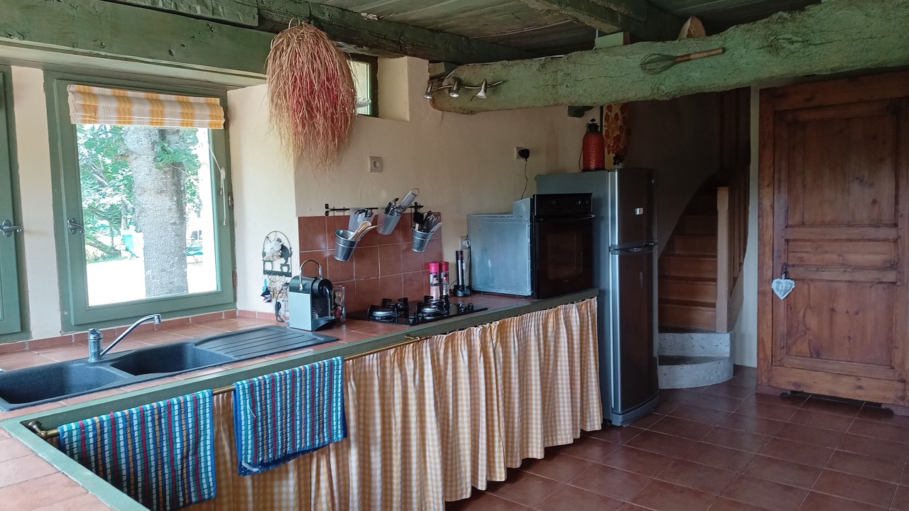 Photo of Kitchen in Montaigu-de-Quercy