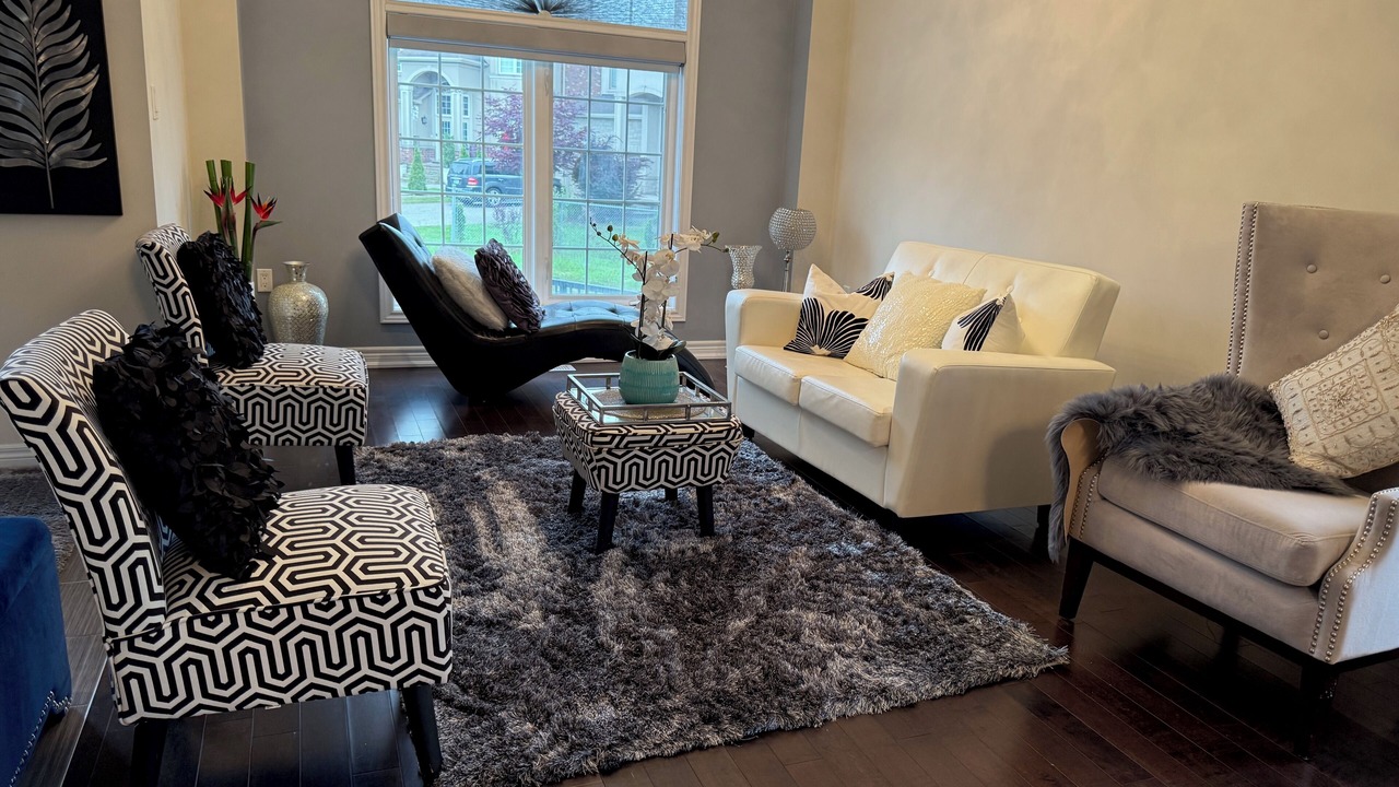 Photo of Livingroom in Hamilton