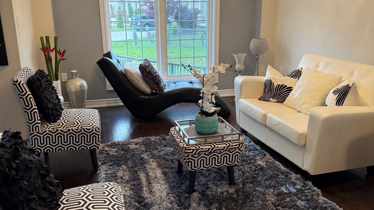 Photo of Livingroom in Hamilton