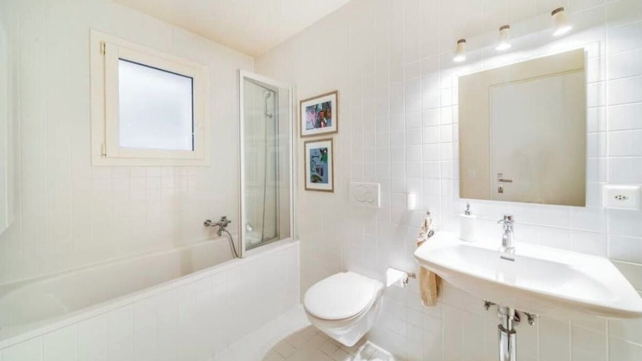 Photo of Bathroom in Montreux