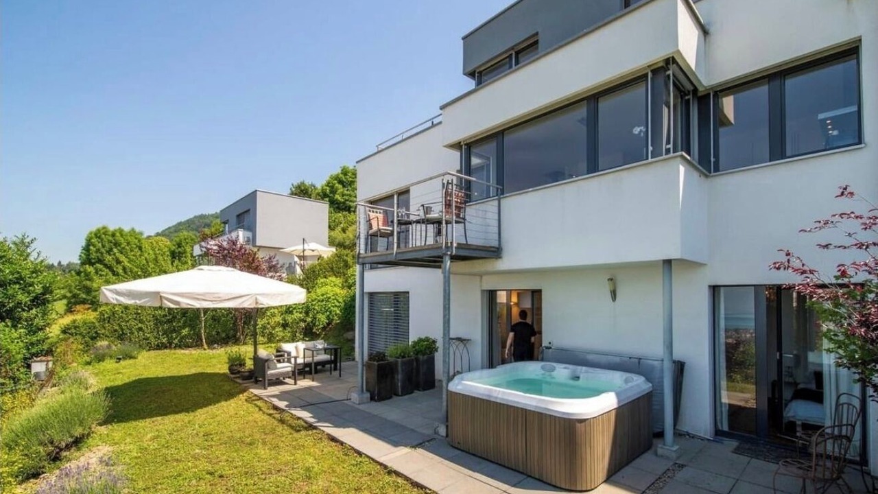 Photo of Patio Balcony in Montreux