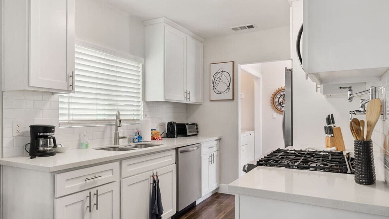 Photo of Kitchen in North Long Beach