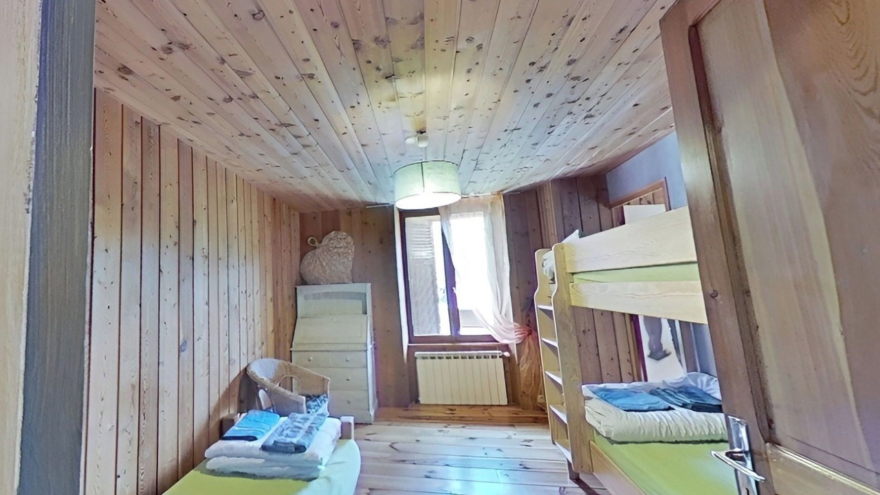Photo of Bedroom in Molines-en-Queyras