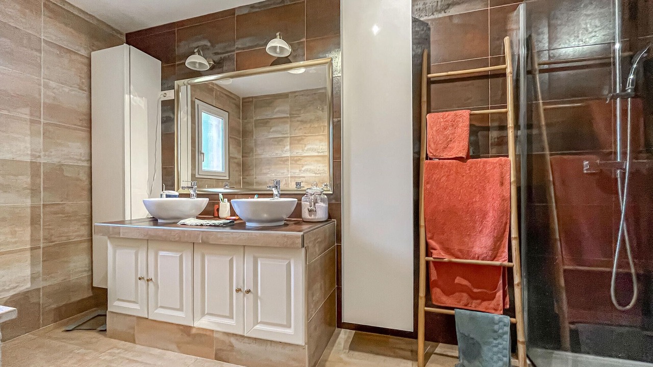 Photo of Bathroom in Salon-de-Provence