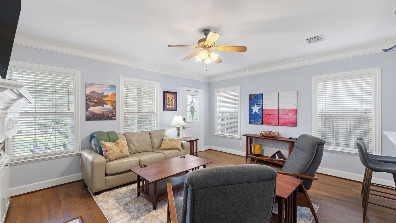 Photo of Livingroom in Fort Worth Cultural District