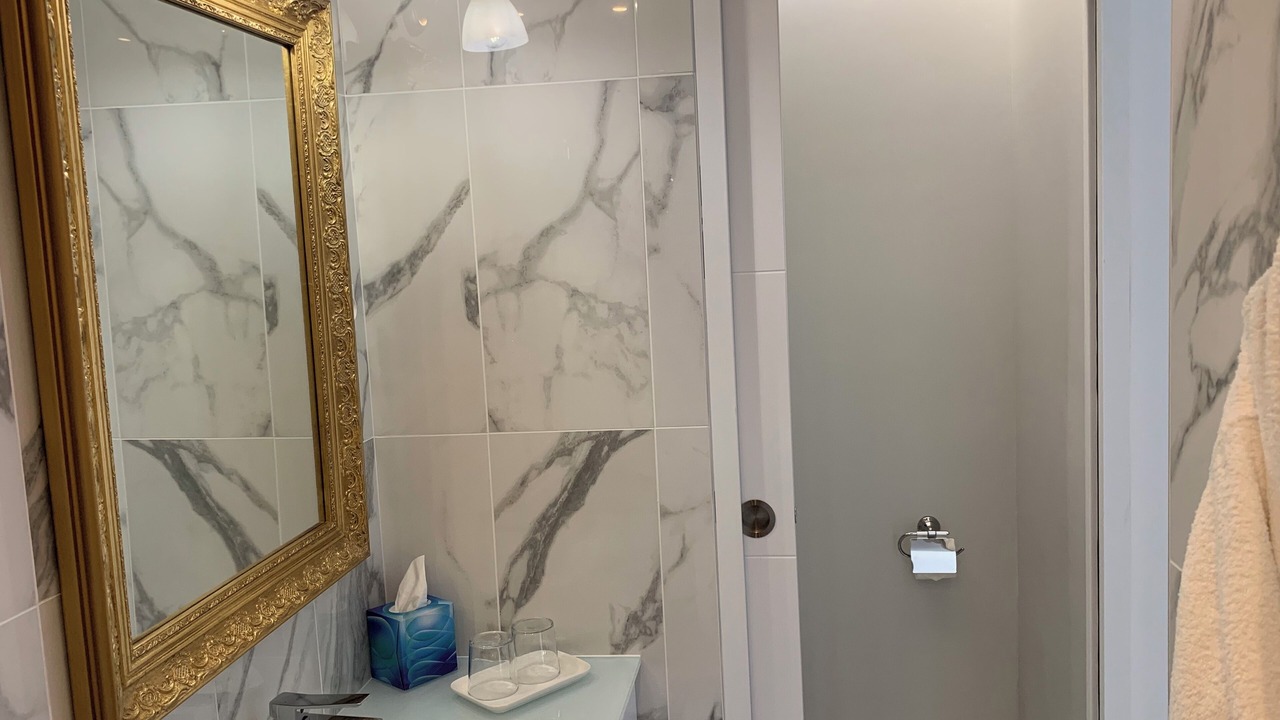 Photo of Bathroom in Bourgueil