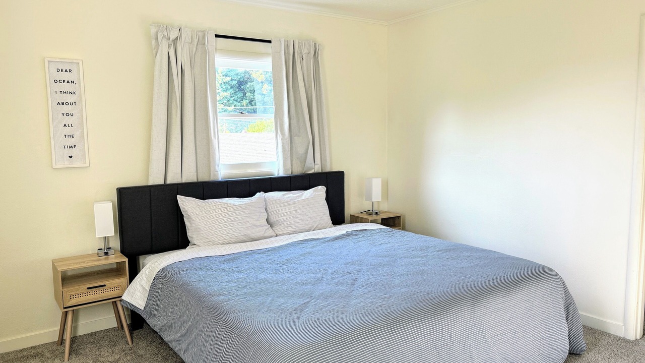 Photo of Bedroom in Eureka