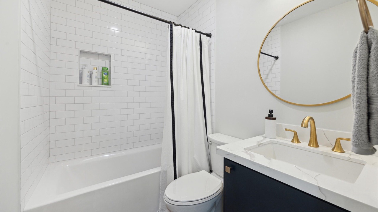 Photo of Bathroom in Garden Oaks