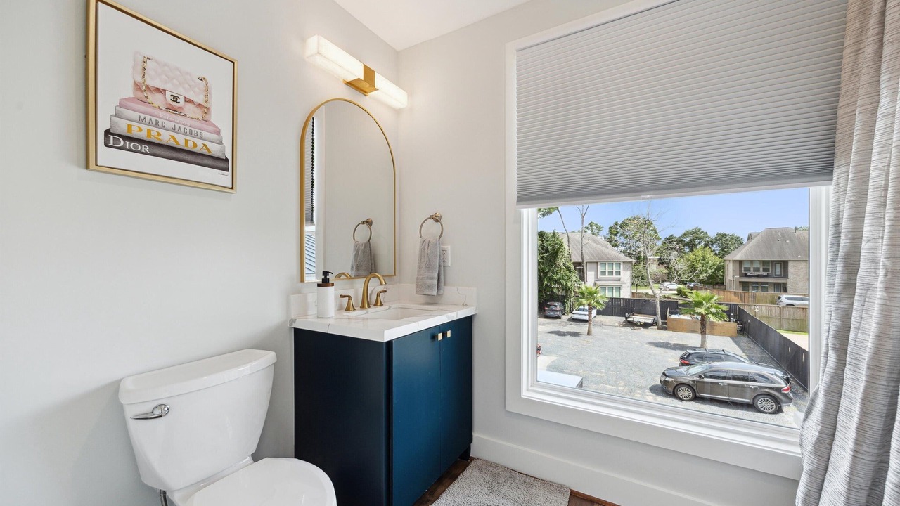 Photo of Bathroom in Garden Oaks