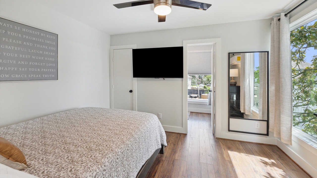 Photo of Bedroom in Garden Oaks