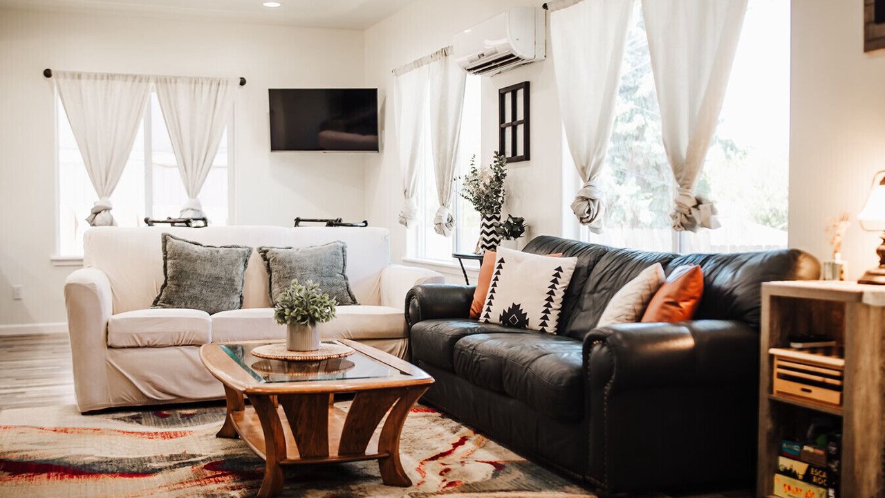 Photo of Livingroom in Altamont