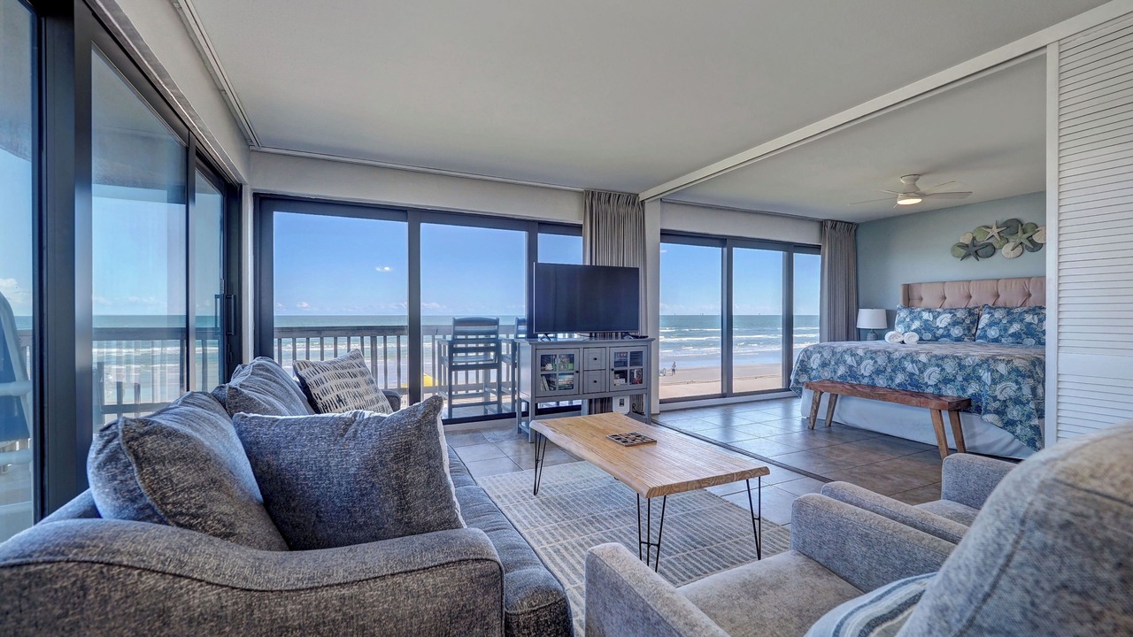 Photo of Livingroom in Corpus Christi
