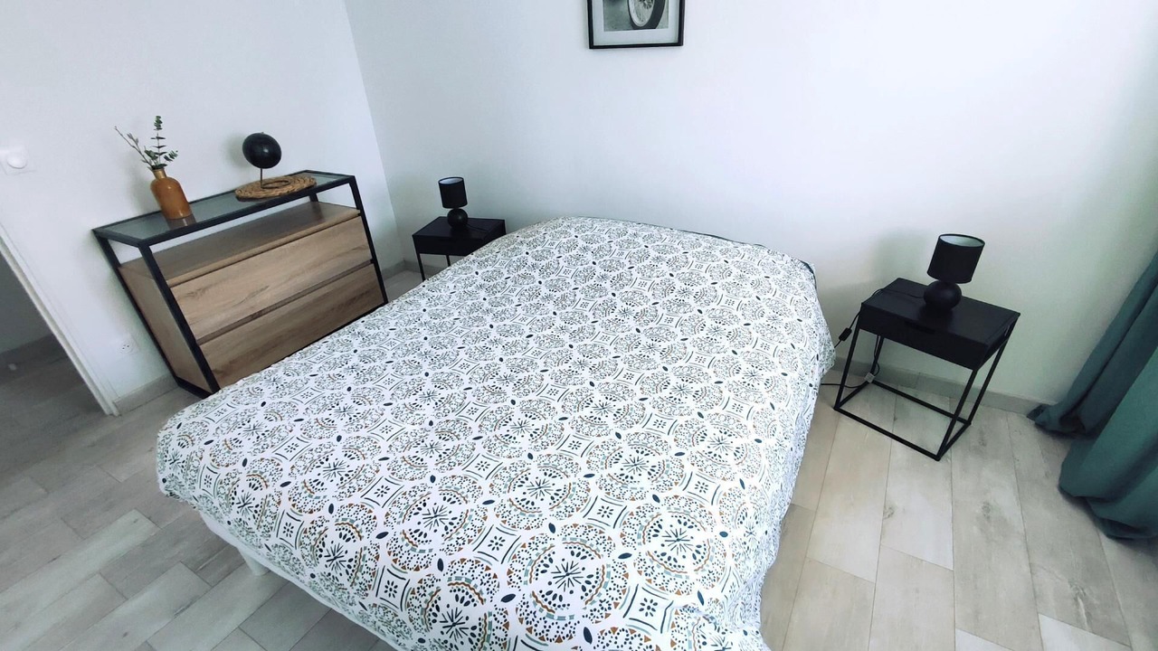 Photo of Bedroom in Damouzy
