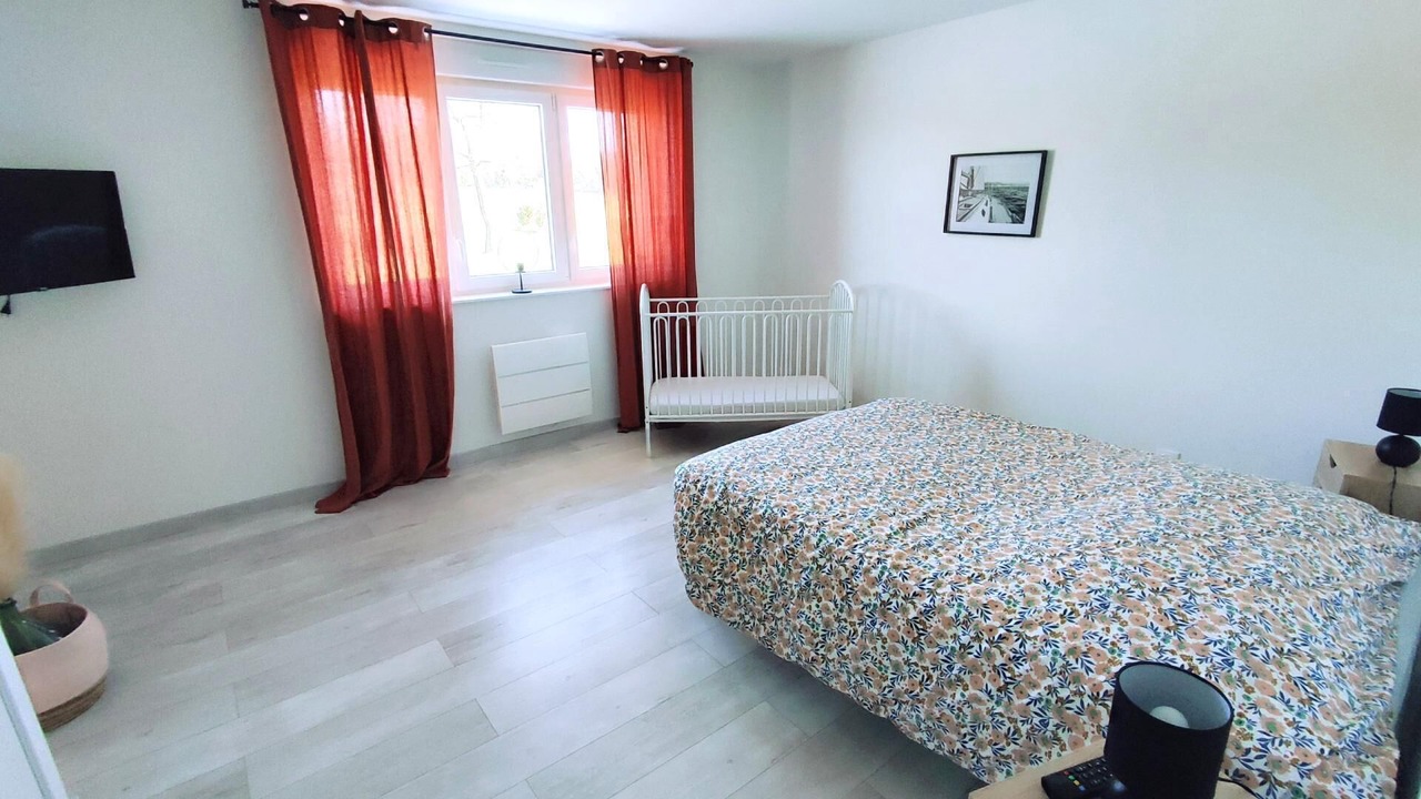 Photo of Bedroom in Damouzy