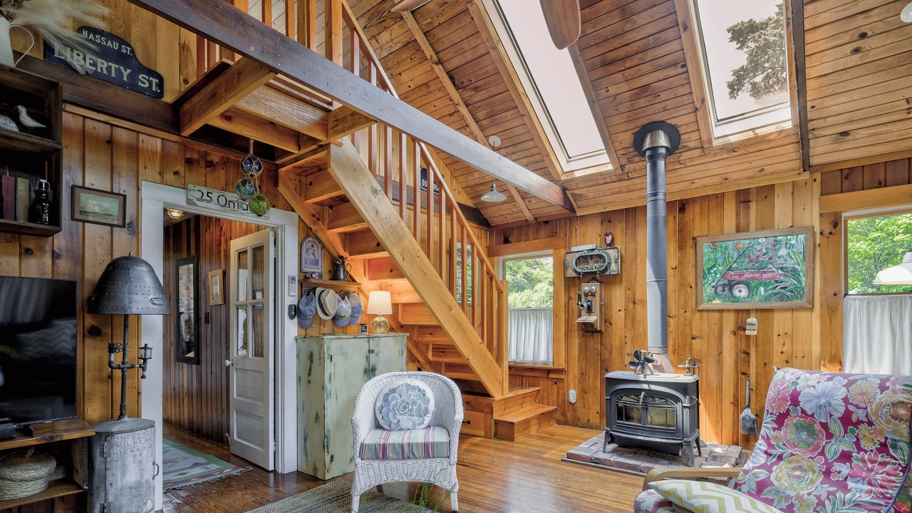 Photo of Livingroom in Ocean Bay Park