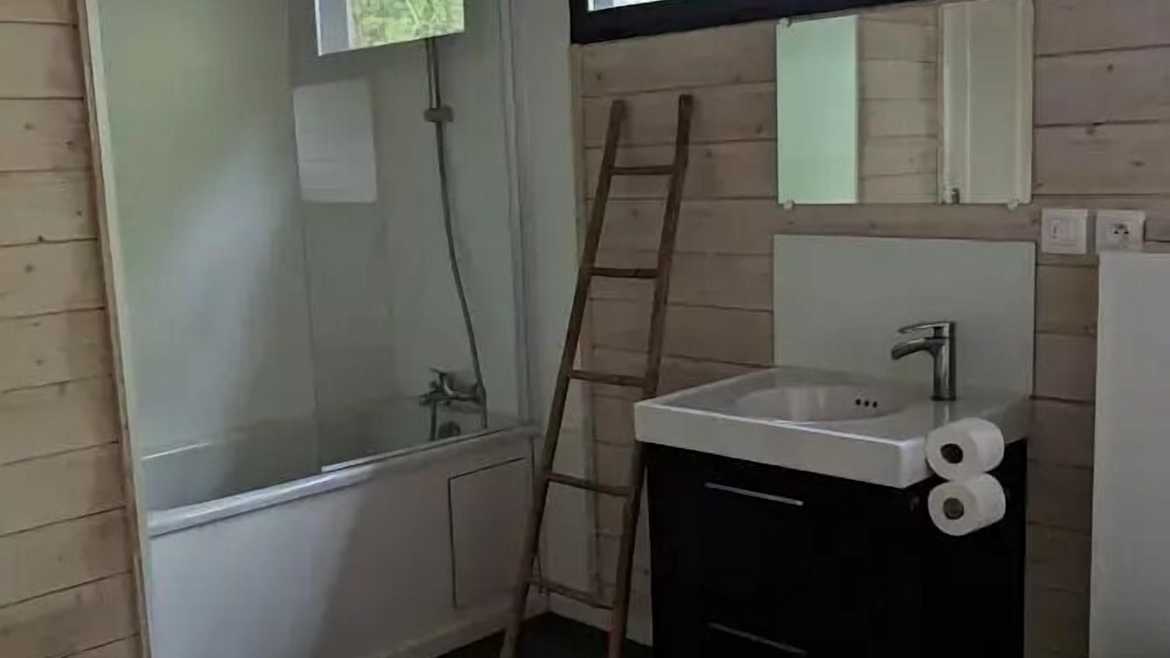 Photo of Bathroom in Biron