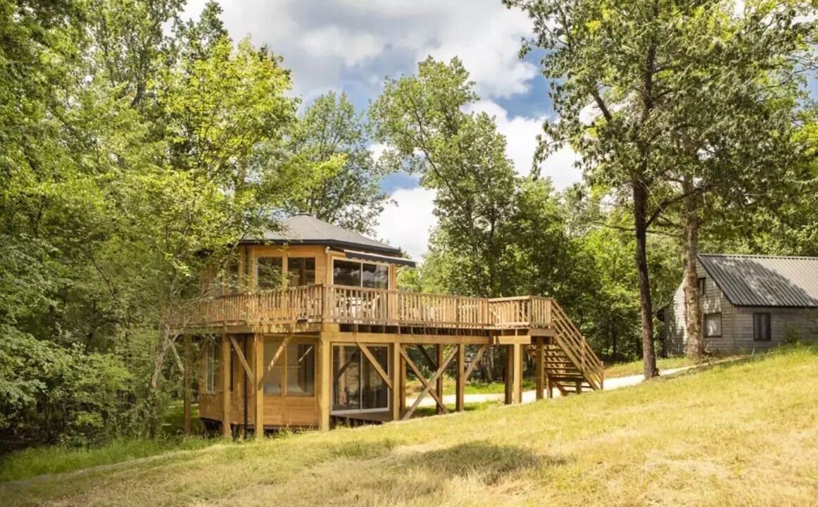 Photo of Outdoor in Biron