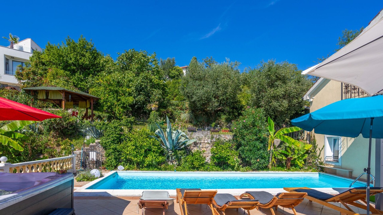Photo of Outdoor in Bregi