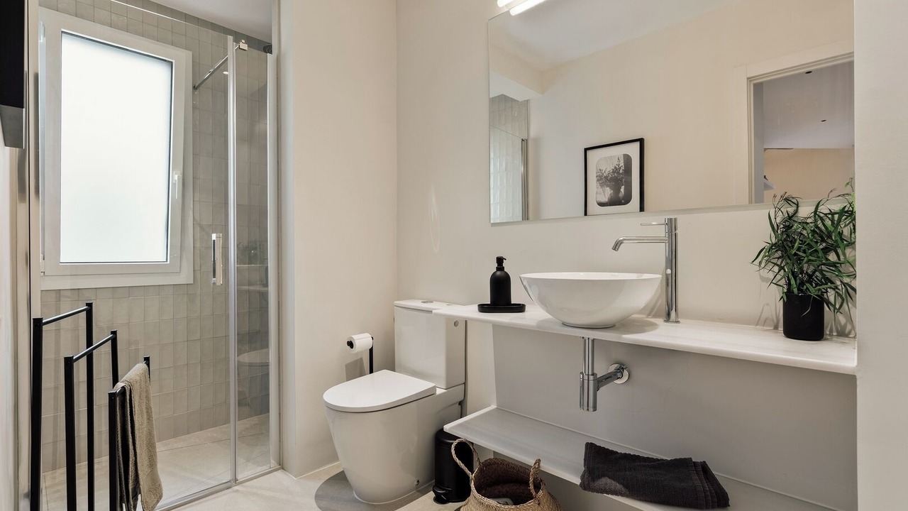 Photo of Bathroom in El Poble-sec