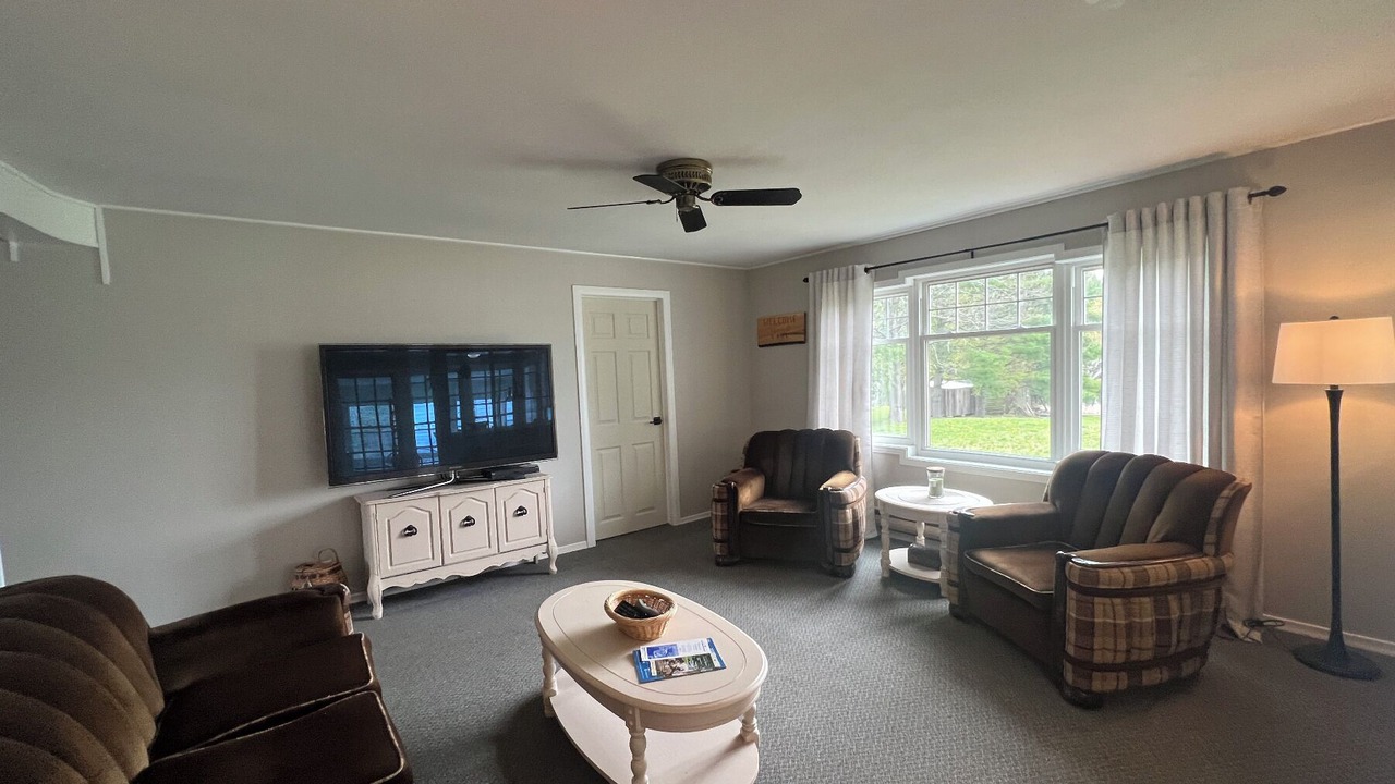 Photo of Livingroom in Frontenac