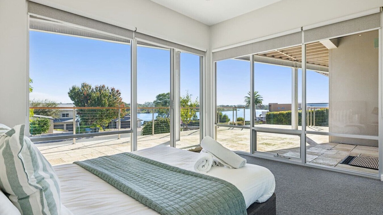 Photo of Bedroom in Long Flat