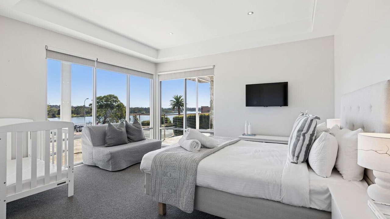 Photo of Bedroom in Long Flat