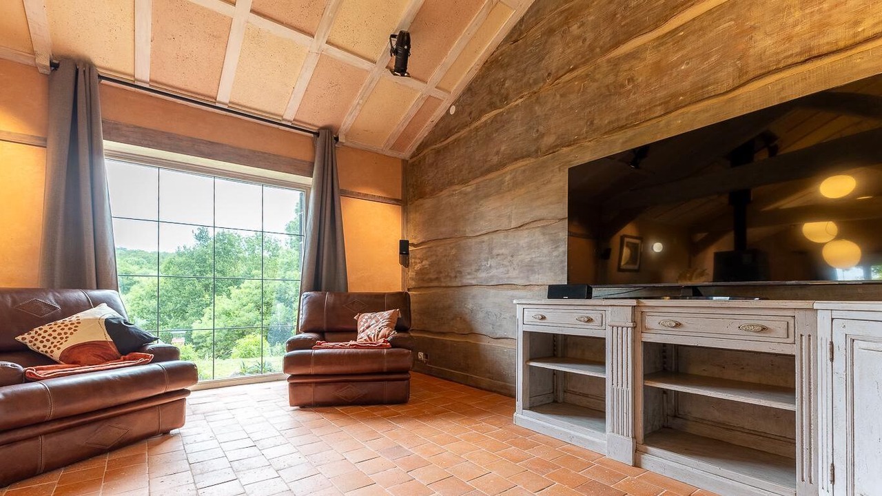 Photo of Livingroom in Montcel