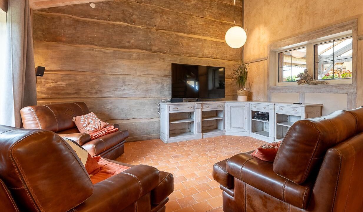 Photo of Livingroom in Montcel