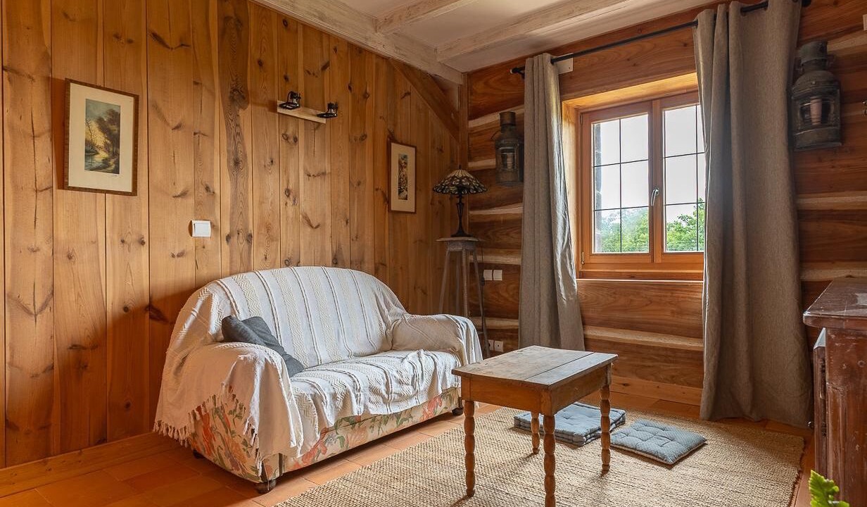 Photo of Livingroom in Montcel