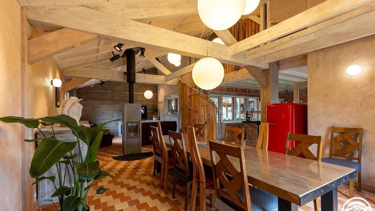 Photo of Others in Montcel