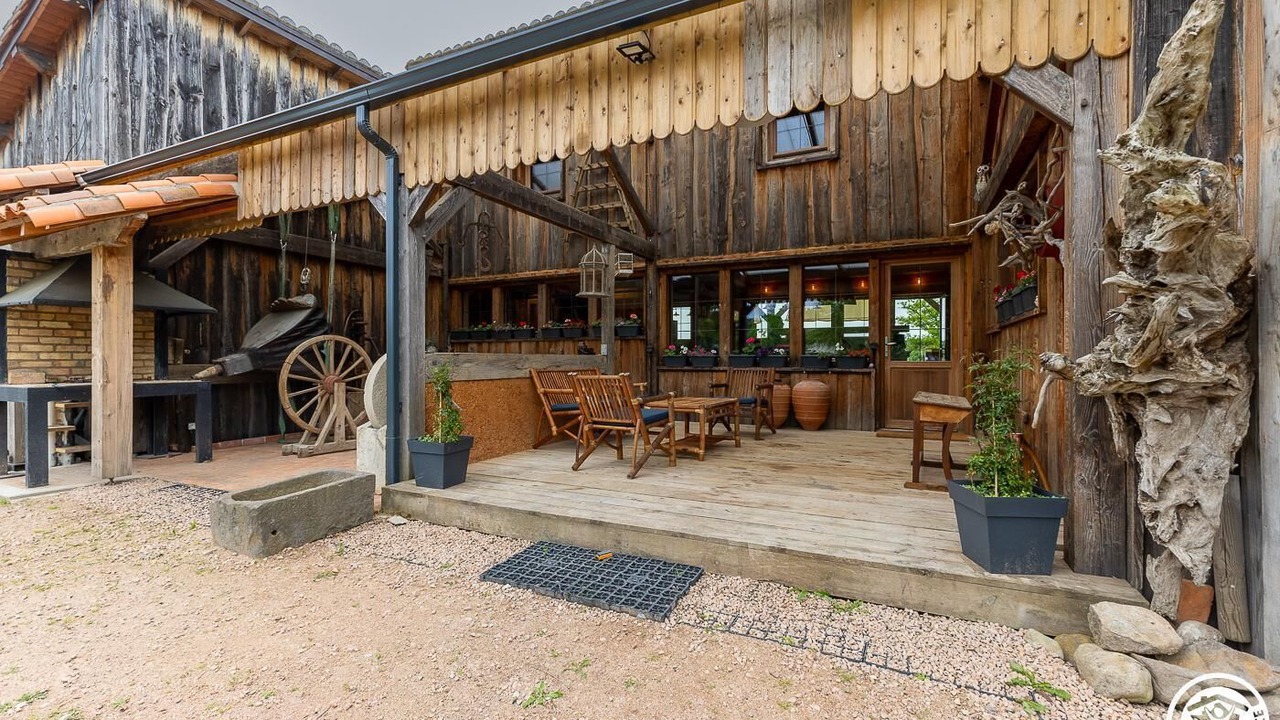 Photo of Outdoor in Montcel