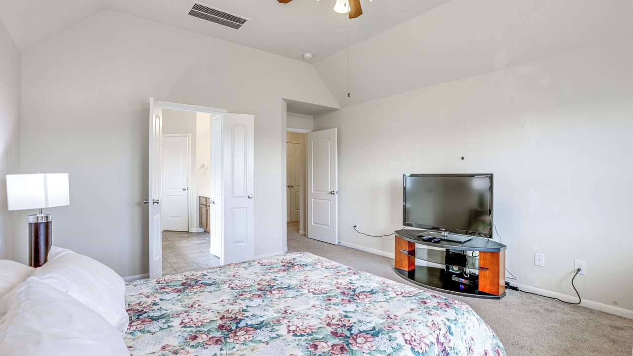 Photo of Bedroom in Atascocita