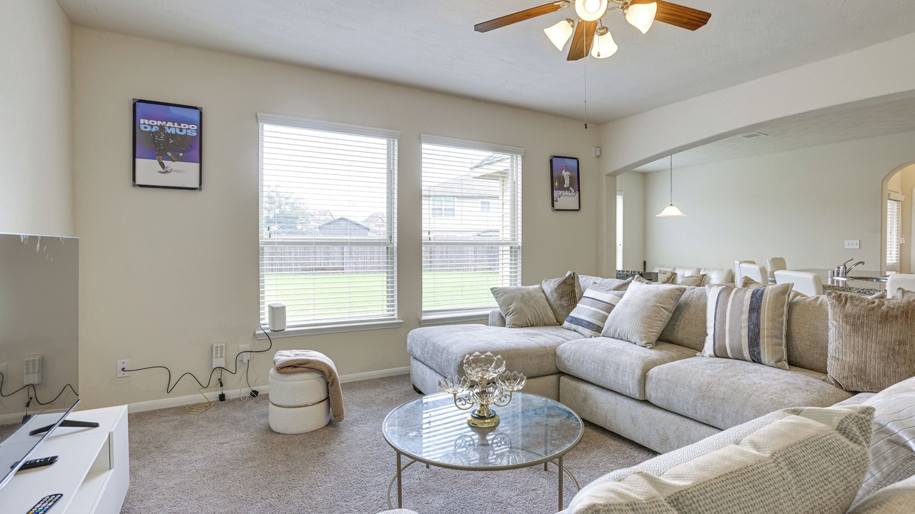 Photo of Livingroom in Atascocita
