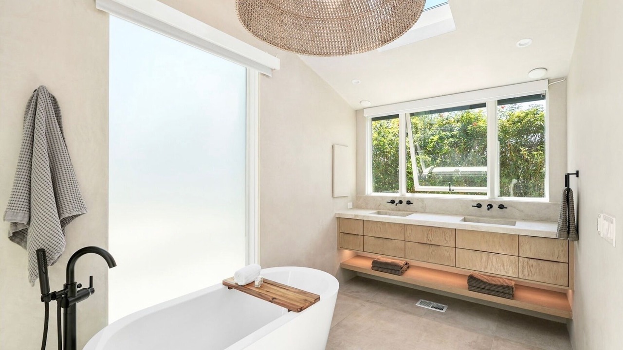 Photo of Bathroom in Diamond Crestview