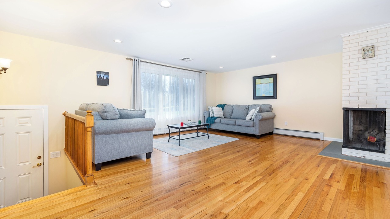 Photo of Livingroom in Farmington