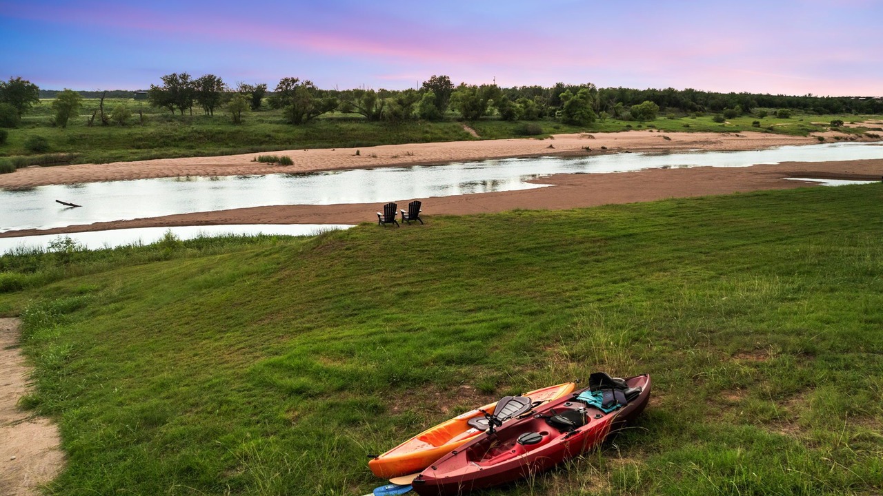 Photo of Others in Marble Falls