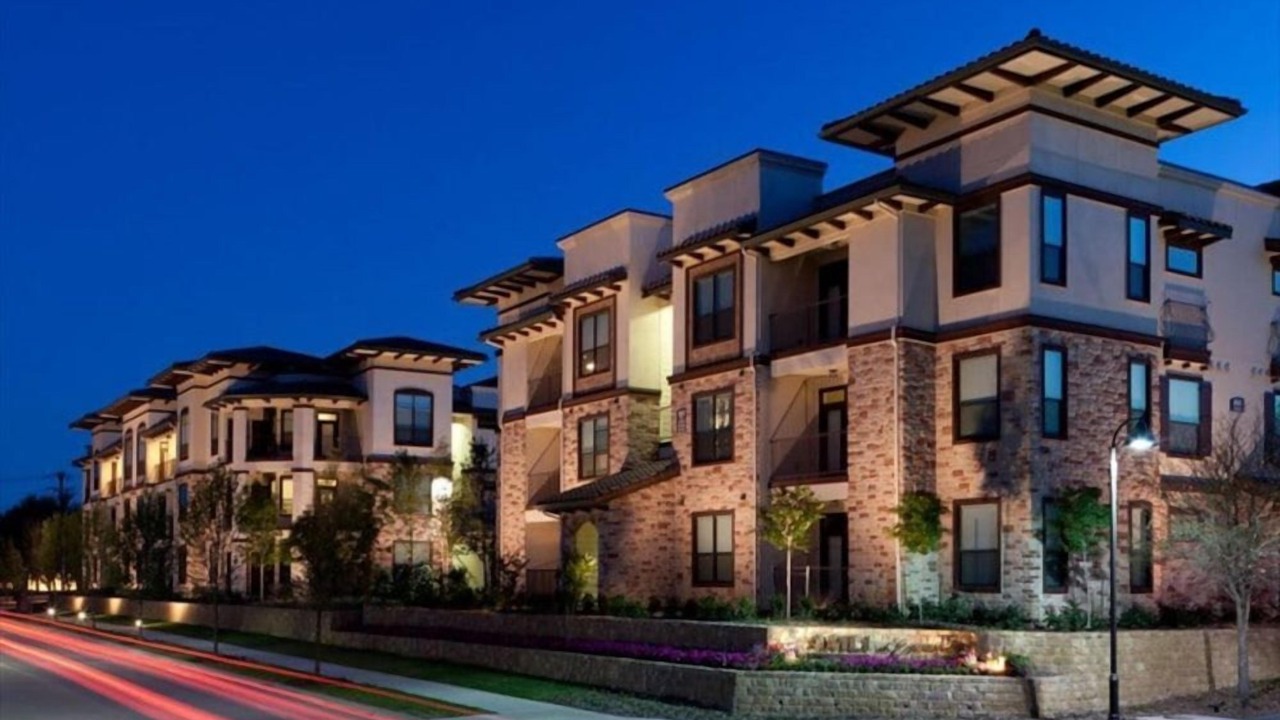 Photo of Others in Las Colinas