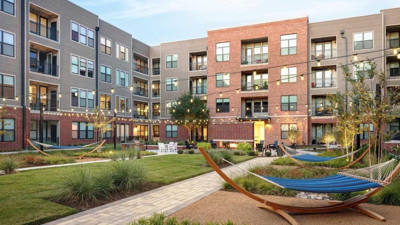 Photo of Outdoor in Addison