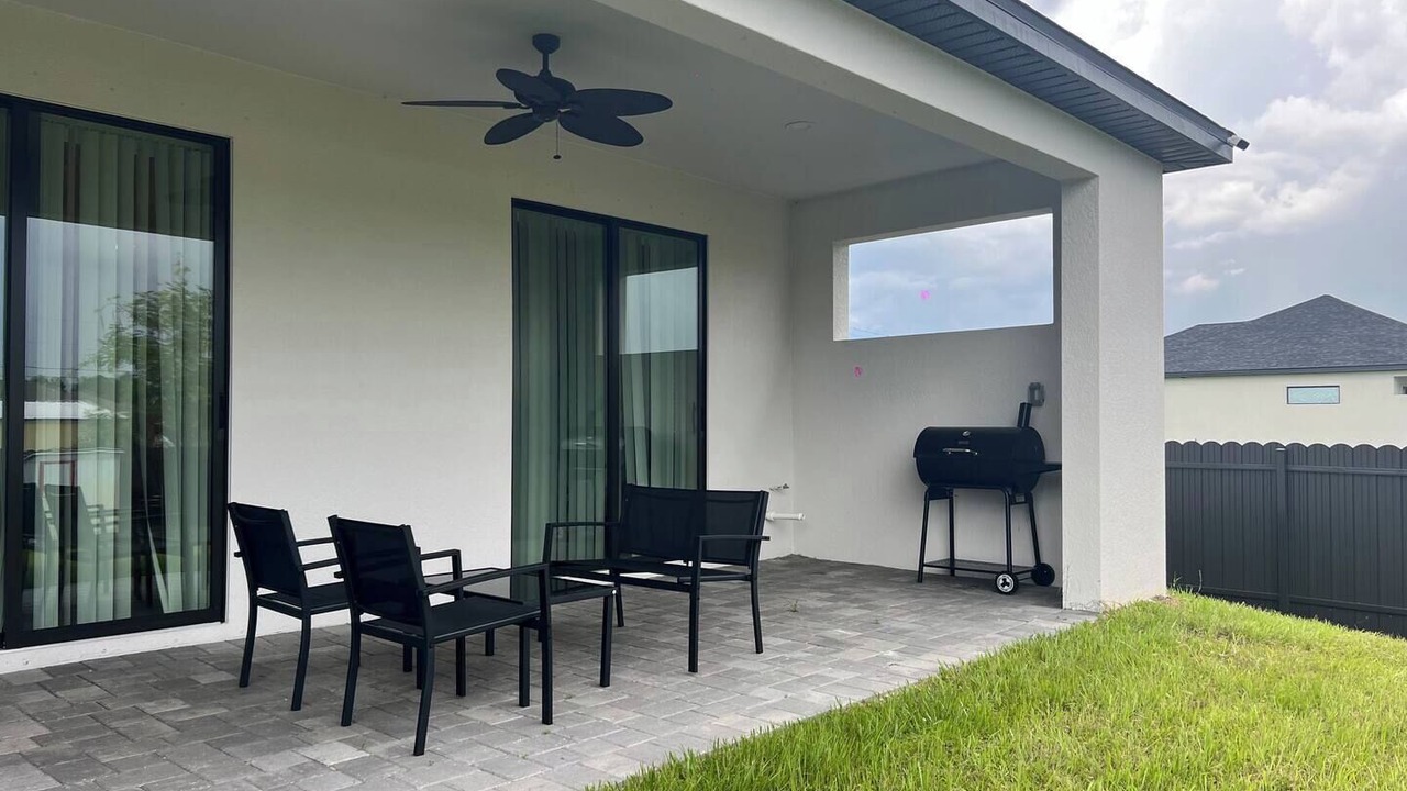 Photo of Patio Balcony in Sunshine
