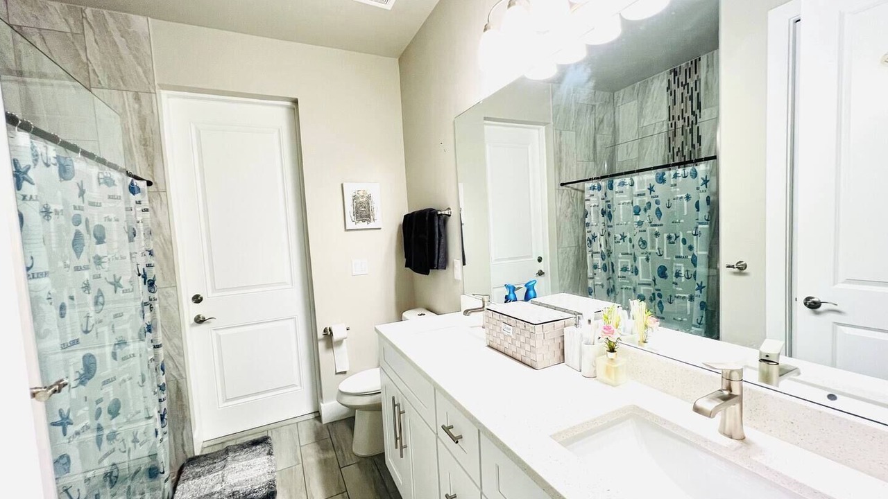Photo of Bathroom in Sunshine