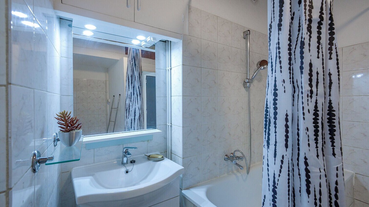 Photo of Bathroom in Lodi