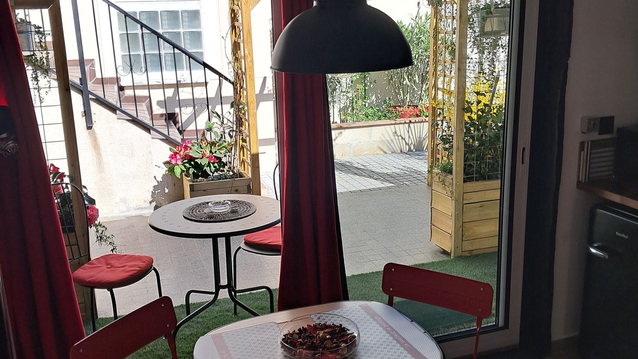 Photo of Others in Pantin