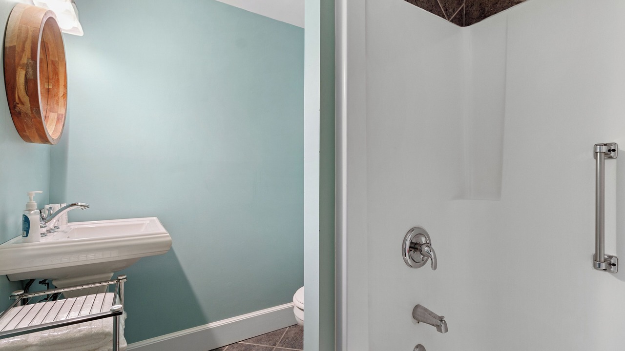 Photo of Bathroom in Edgecomb